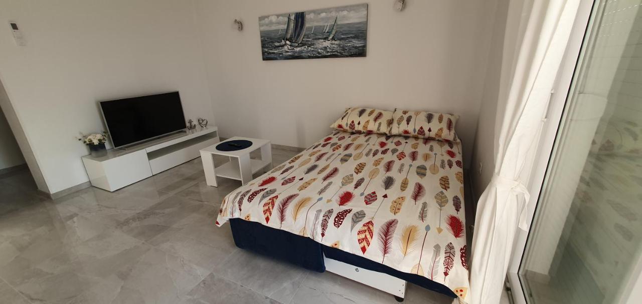 Apartmani Naomi&Leo Сень Экстерьер фото