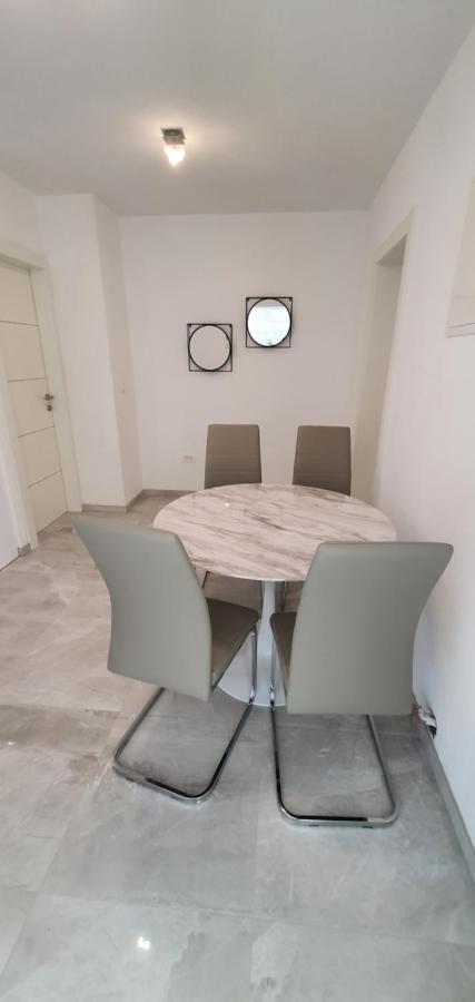 Apartmani Naomi&Leo Сень Экстерьер фото
