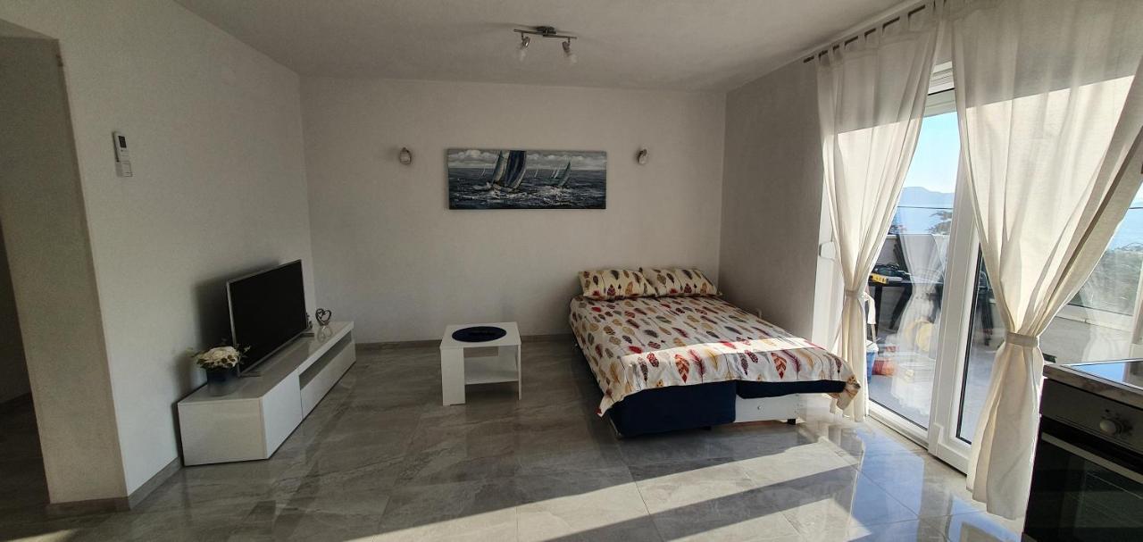 Apartmani Naomi&Leo Сень Экстерьер фото
